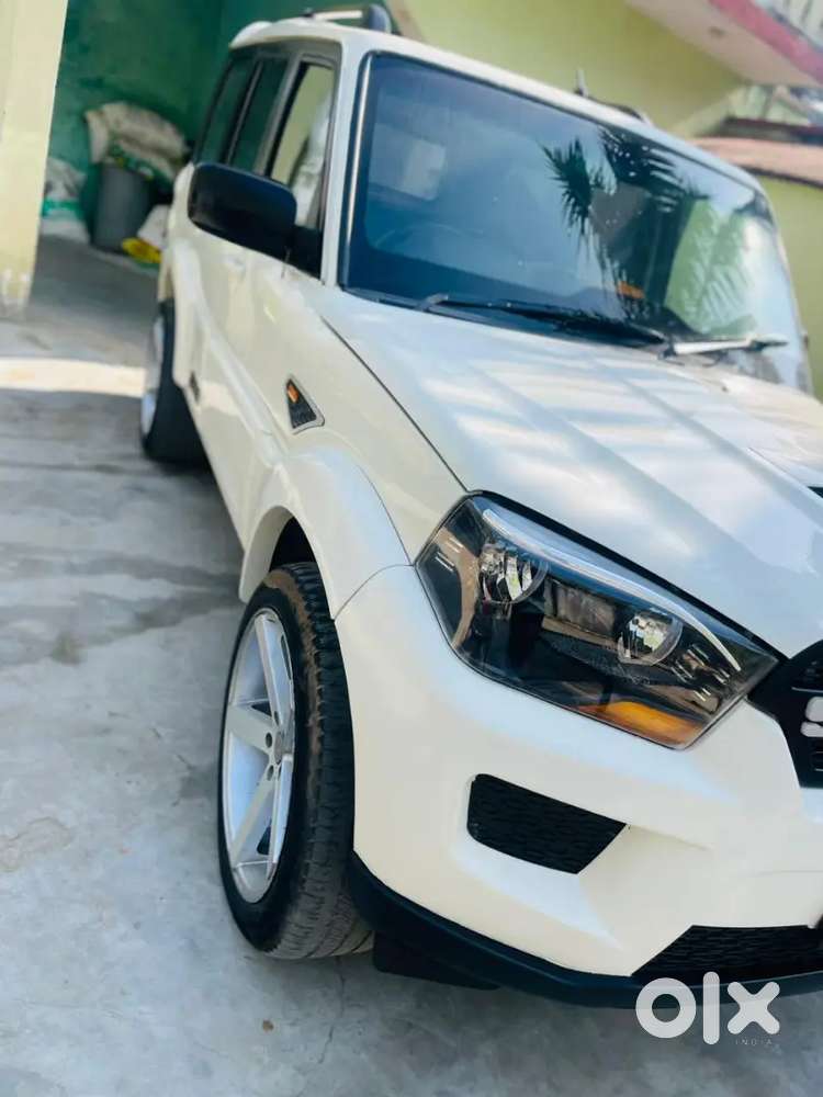 Mahindra Scorpio 2015 Diesel Well Maintained