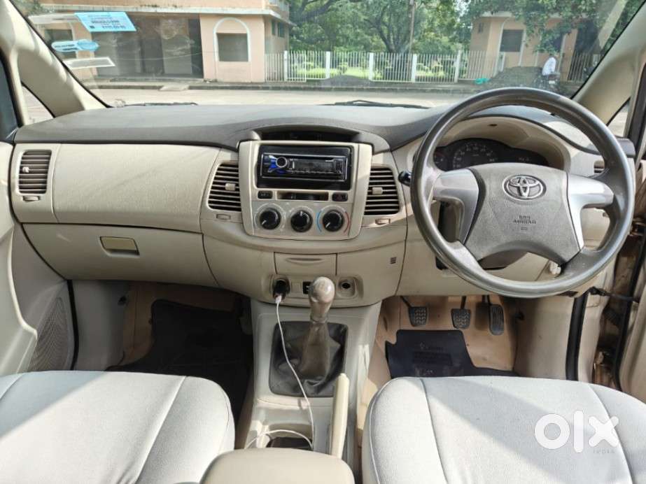 Toyota Innova 2.5 G (diesel) 8 Seater, 2013, Diesel