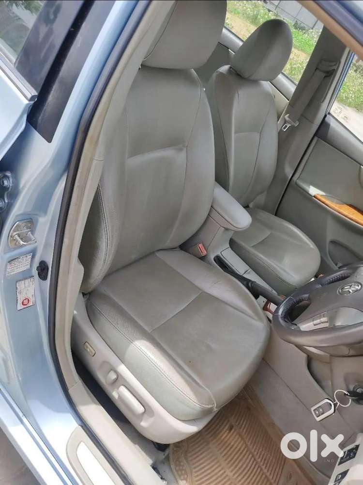 Toyota Corolla Altis 2011 Petrol