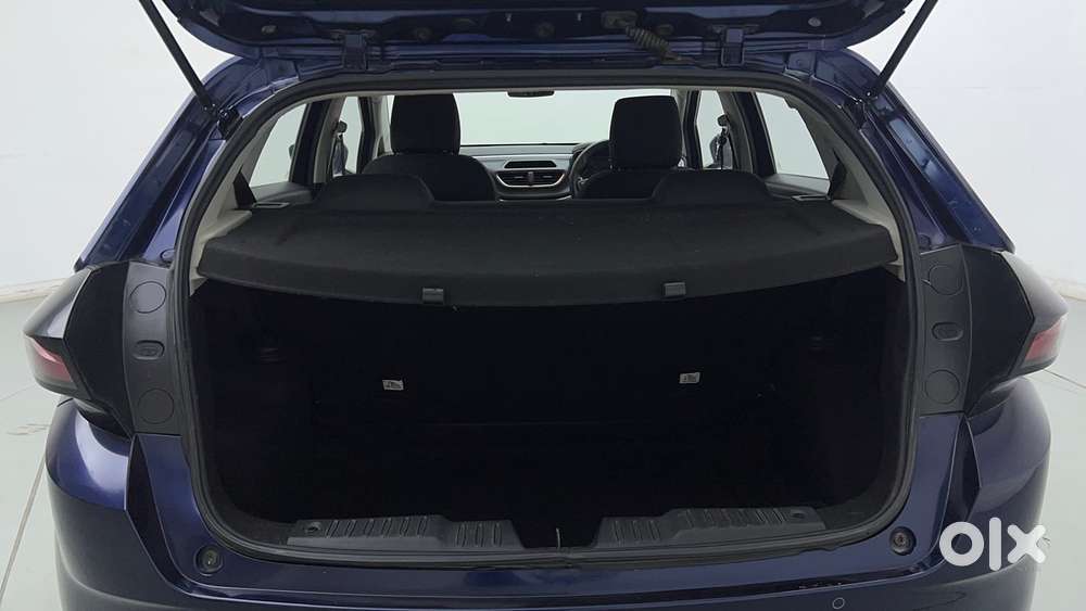 Tata Altroz 1.2 Xm, 2023, Petrol