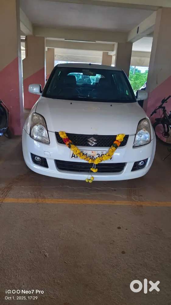 Maruti Suzuki Swift 2010zxi Valide-10-11-2030