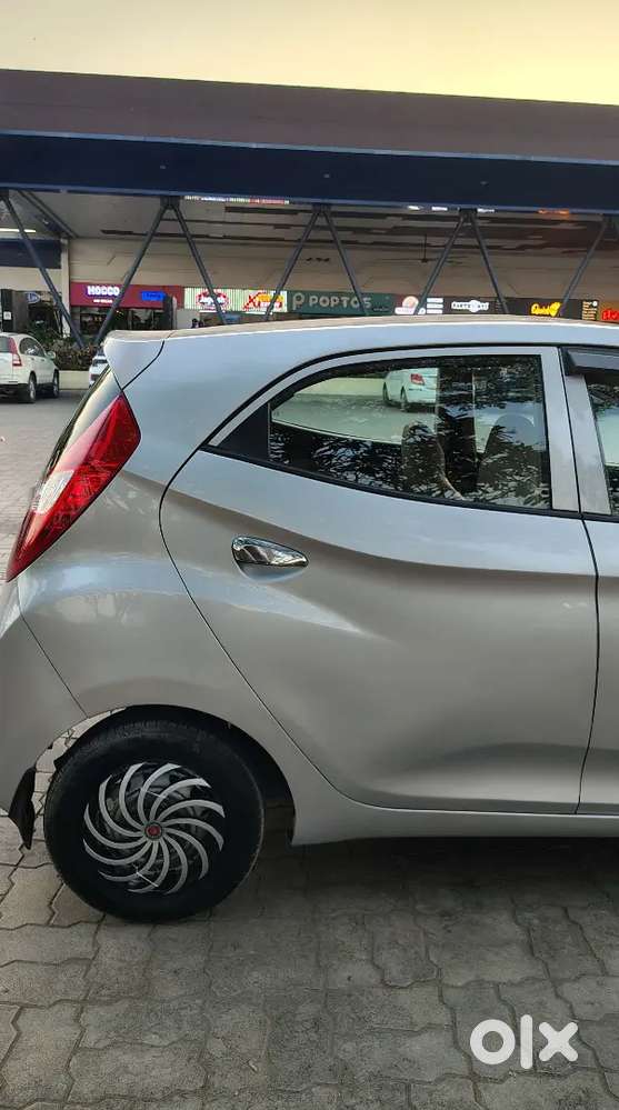 Hyundai Eon 2017 Cng & Hybrids Well Maintained