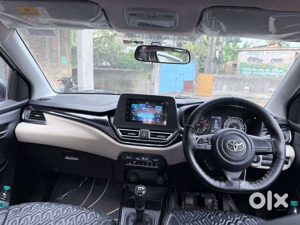 Toyota Glanza G Hybrid, 2024, Petrol