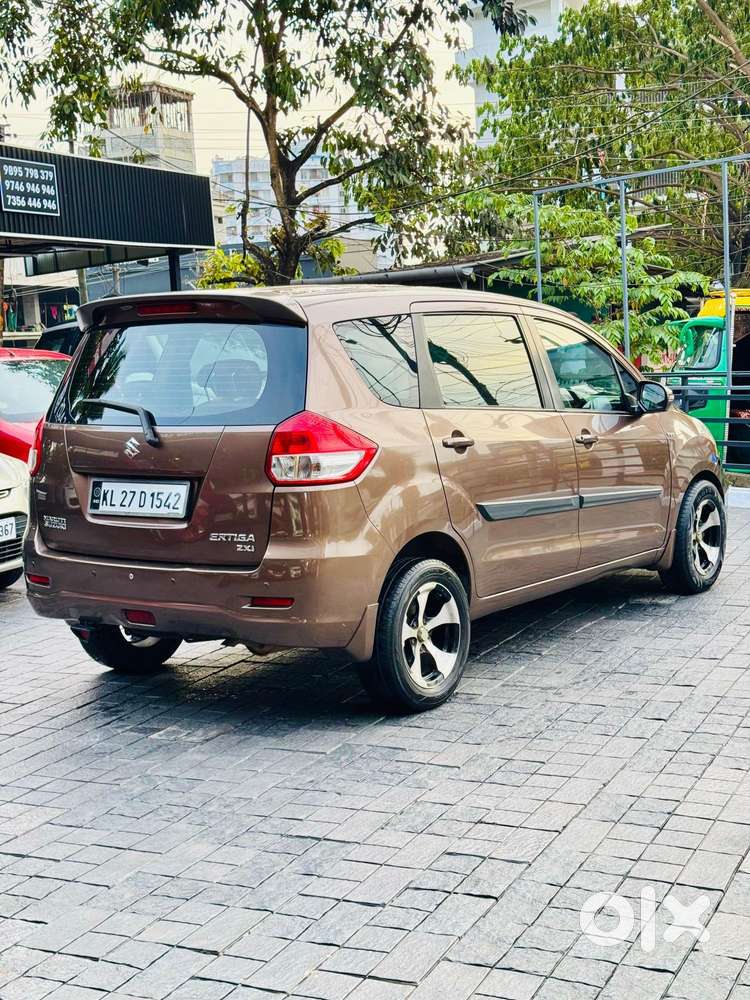 Maruti Suzuki Ertiga Zxi, 2013, Petrol