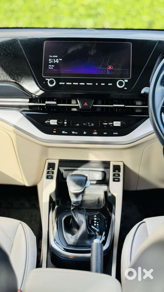 Kia Carens 1.5 Luxury Plus Diesel At 6 Str, 2022, Diesel
