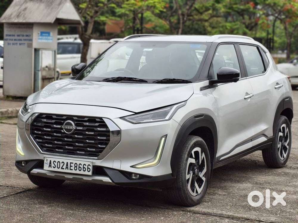 Nissan Magnite 1.0 Xv Premium, 2021, Petrol