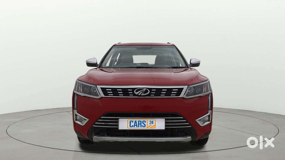 Mahindra Xuv300 1.2 W8 (o) Amt Petrol, 2022, Petrol