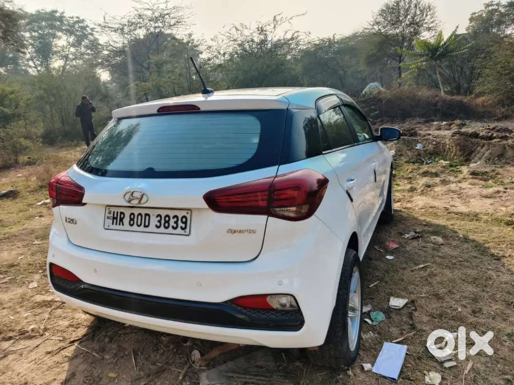 Single Person Driven I 20, Contact Sahil Medical Hall Balak Dist Hsr