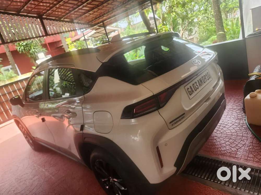 Toyota Urban Cruiser 2024 Plus Petrol Amt