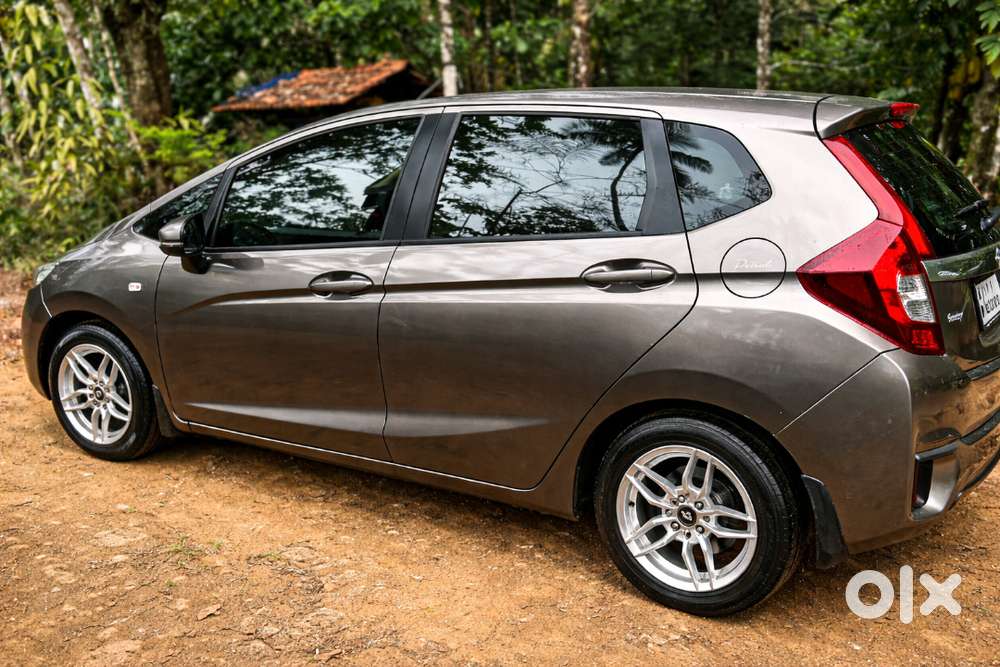 Honda Jazz V Cvt  Automatic  Excellent Condition  Kl Registered