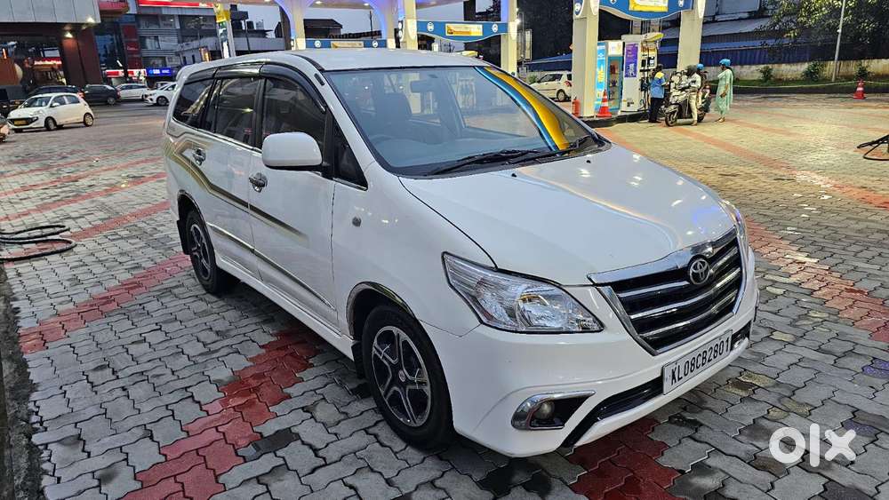 Toyota Innova 2.5 G (diesel) 8 Seater, 2013, Diesel