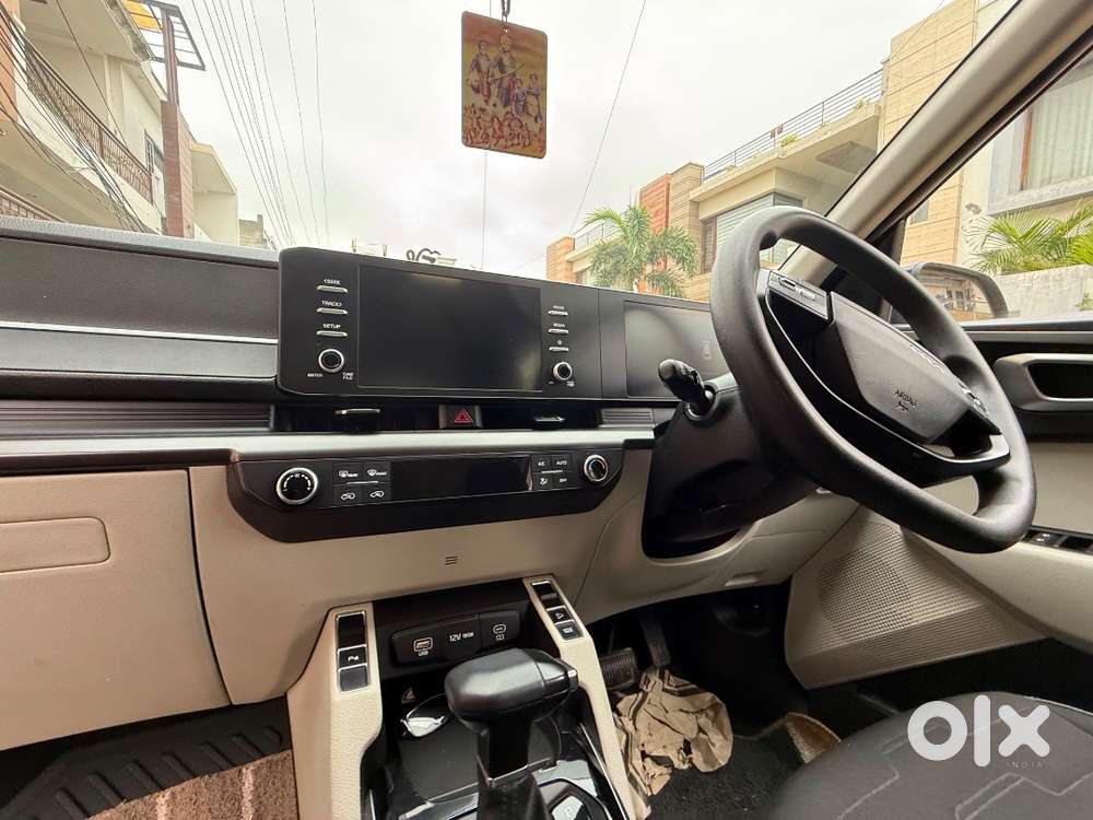 Showroom Condition! 2025 Kia Clavis Htk+ Diesel Automatic