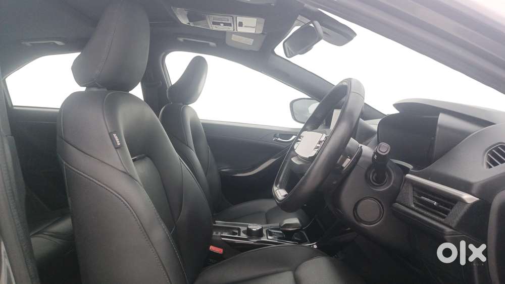 Tata Nexon Fearless Plus S Purple 1.5 Revotorq Diesel 6amt Dual Tone..
