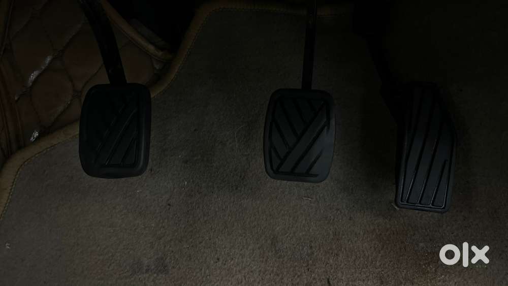 Maruti Suzuki Swift Dzire 1.2 Zxi Bsiv, 2021, Petrol