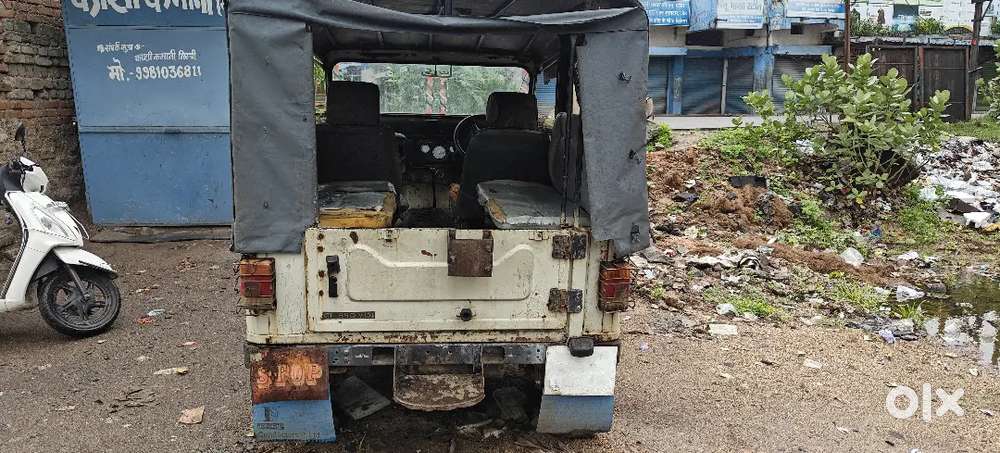 Mahindra Jeep Classic 2002