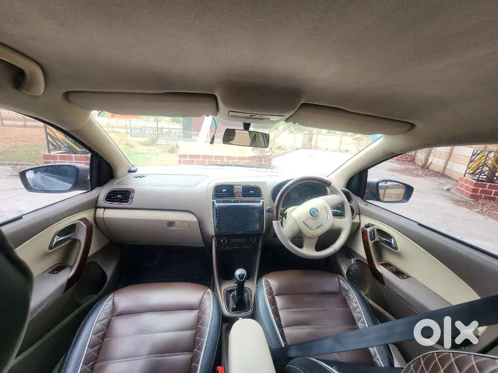 Skoda Rapid 2012