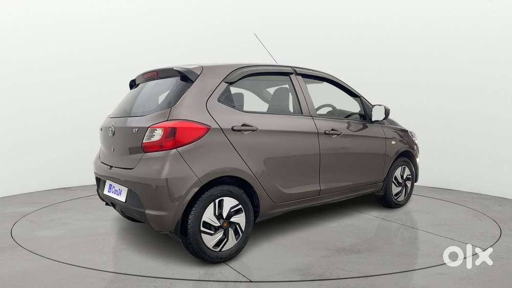 Tata Tiago 1.2 Revotron Xt, 2016, Petrol