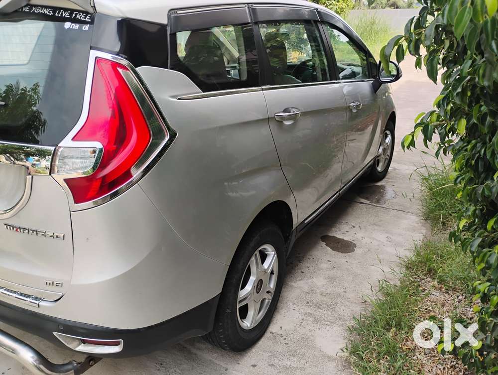 Mahindra Marazzo M6, 2019, Diesel