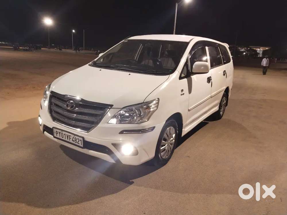 Toyota Innova 2.5 G4 2016 Diesel 8 Seater