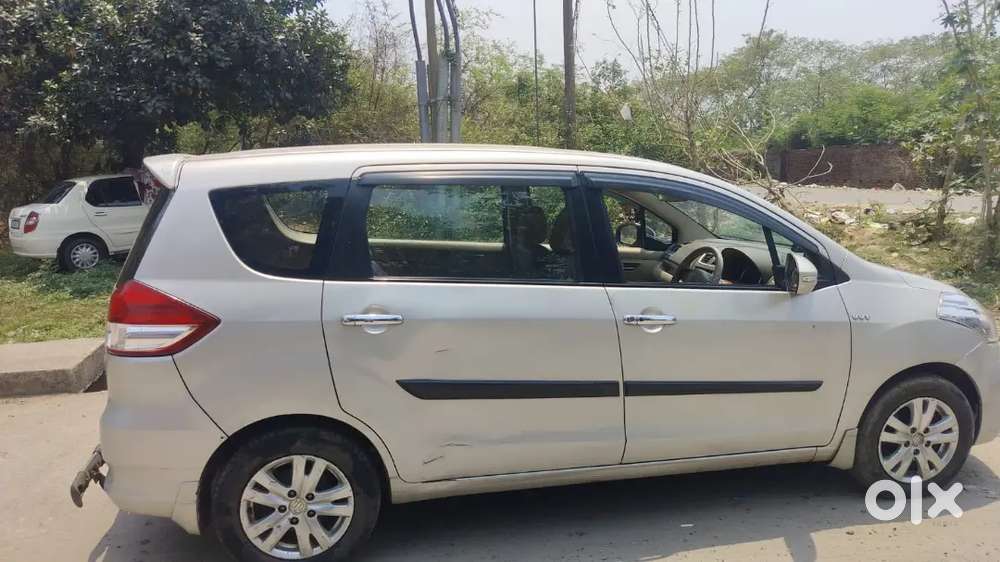 Ertiga 2018 Zxi Plus Top Variant - Excellent Condition Push Button