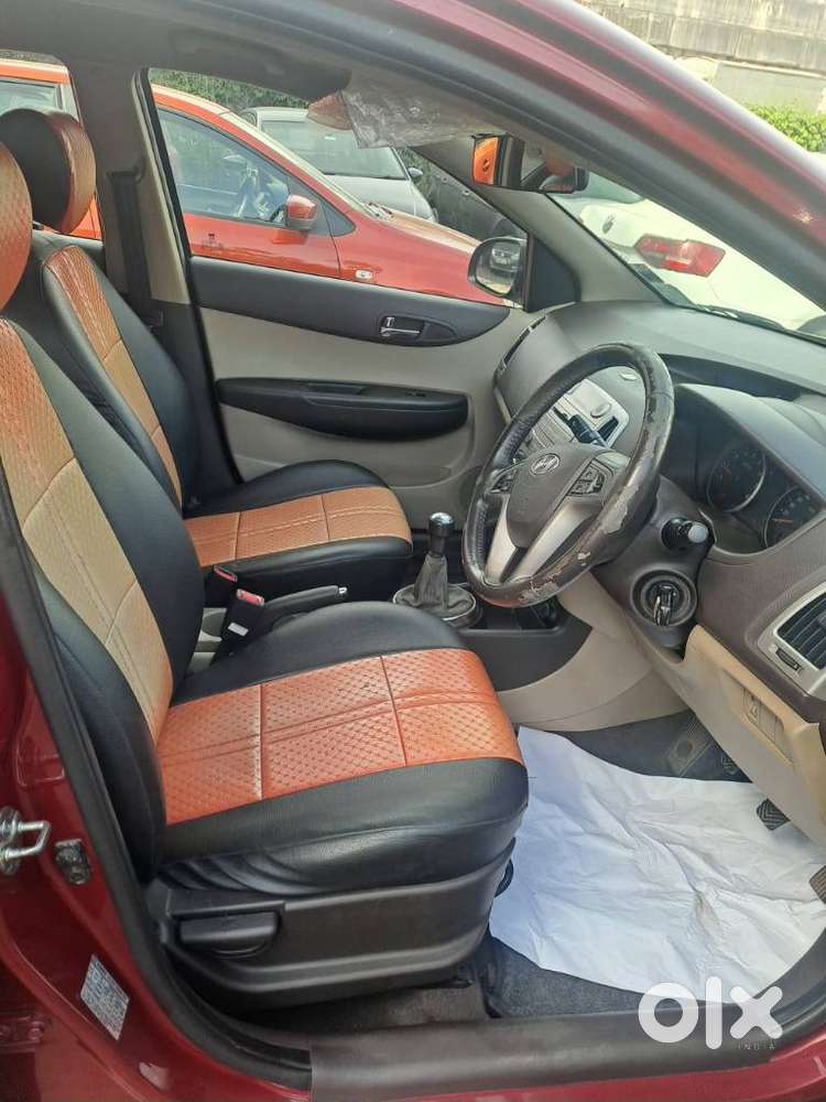 Hyundai I20 Sportz Petrol, 2011, Petrol