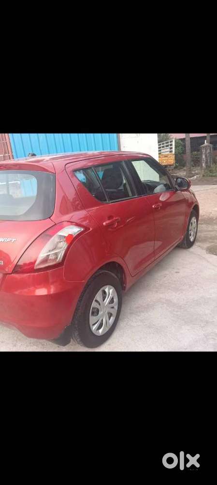 Maruti Suzuki Swift Vxi + Manual, 2012, Petrol