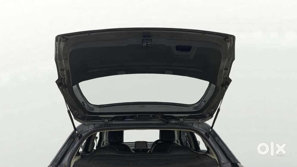 Tata Altroz 1.2 Xm Plus, 2021, Petrol