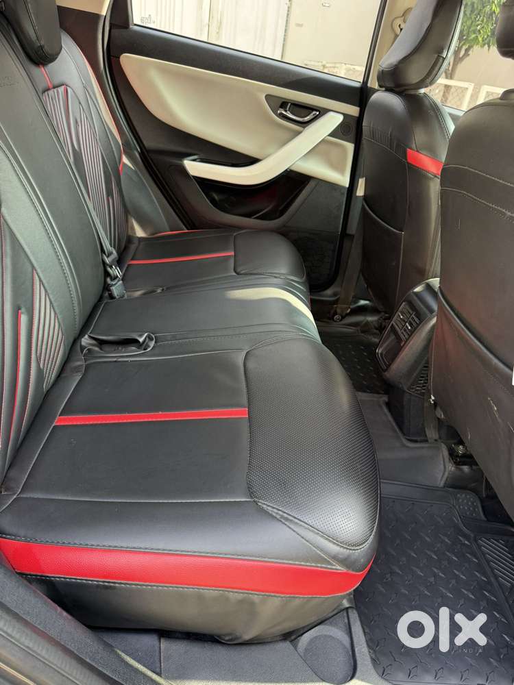 Tata Nexon Creative Plus 1.2 Revotron Petrol 6 Mt, 2024, Petrol
