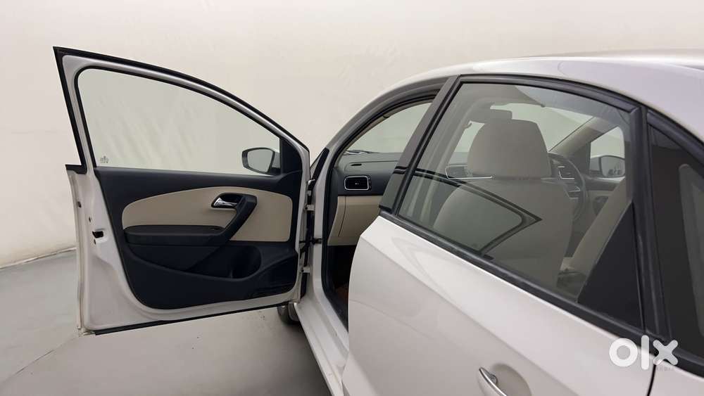 Skoda Rapid 1.6 Mpi At Style, 2017, Petrol