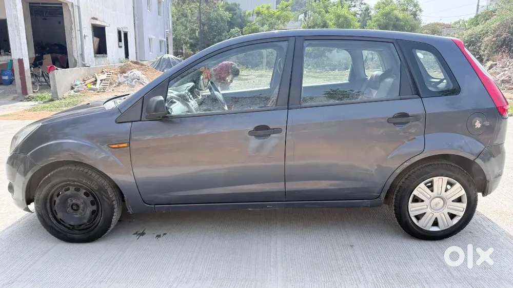 Ford Figo Petrol Manual 2011