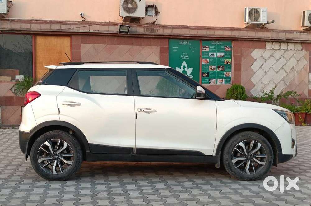 Mahindra Xuv300 W8 (o) 1.5 Diesel Amt, 2020, Diesel