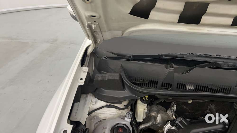 Volkswagen Taigun Topline 1.0 Tsi At (electric Seats), 2022, Petrol