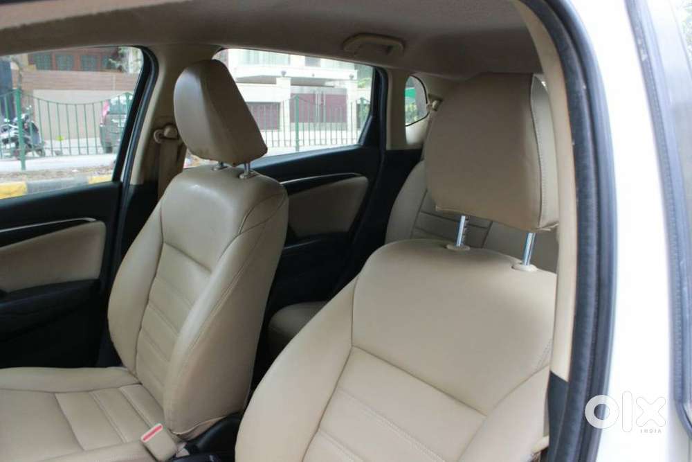 Honda Jazz V Automatic, 2015, Petrol