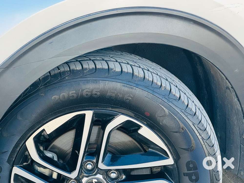 Kia Carens Luxury 2023
