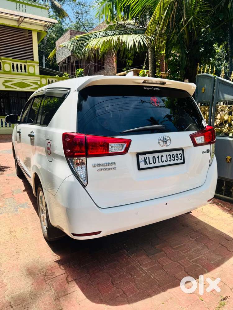 2018 Crysta G  8 Seater  Kerala Registration Without  Accident Car