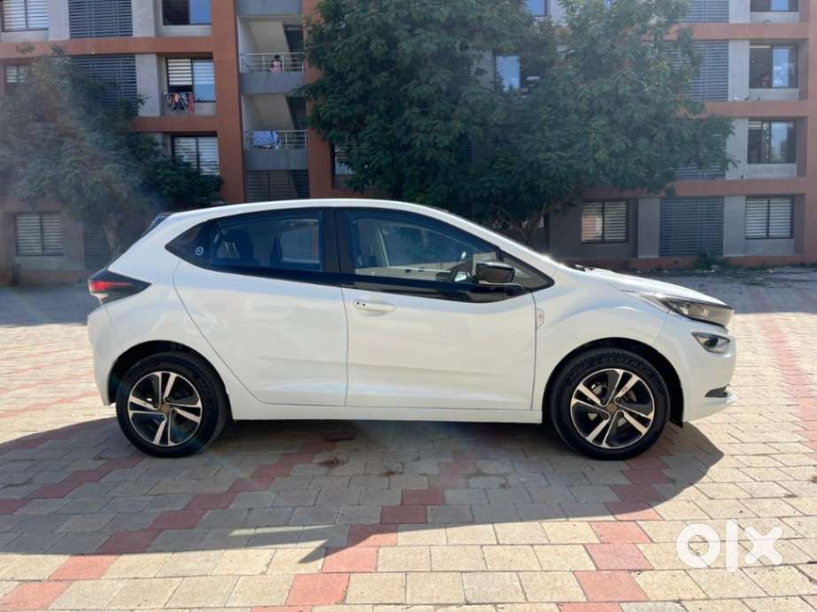 Tata Altroz Xz Plus (s), 2024, Petrol