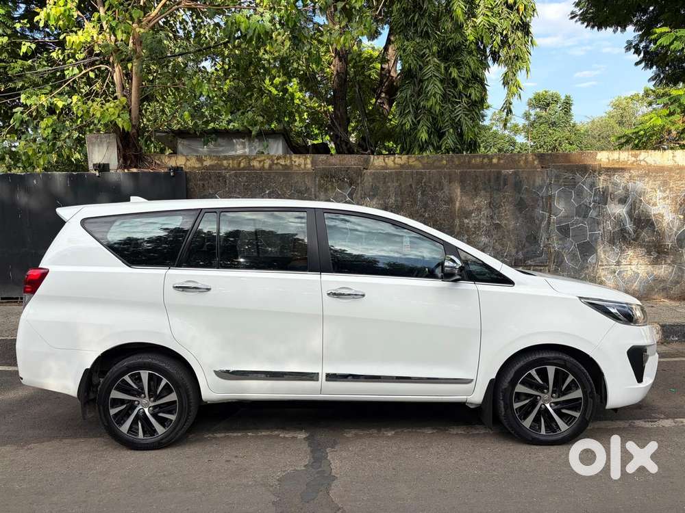 Toyota Innova Crysta 2.4 V 7 Str, 2022, Diesel