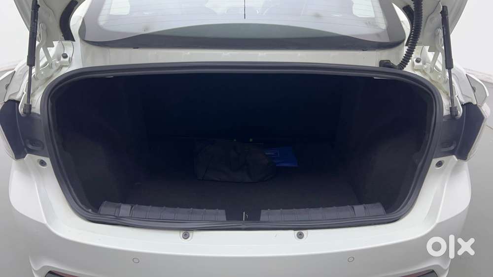 Tata Tigor 1.2 Revotron Xt, 2025, Petrol