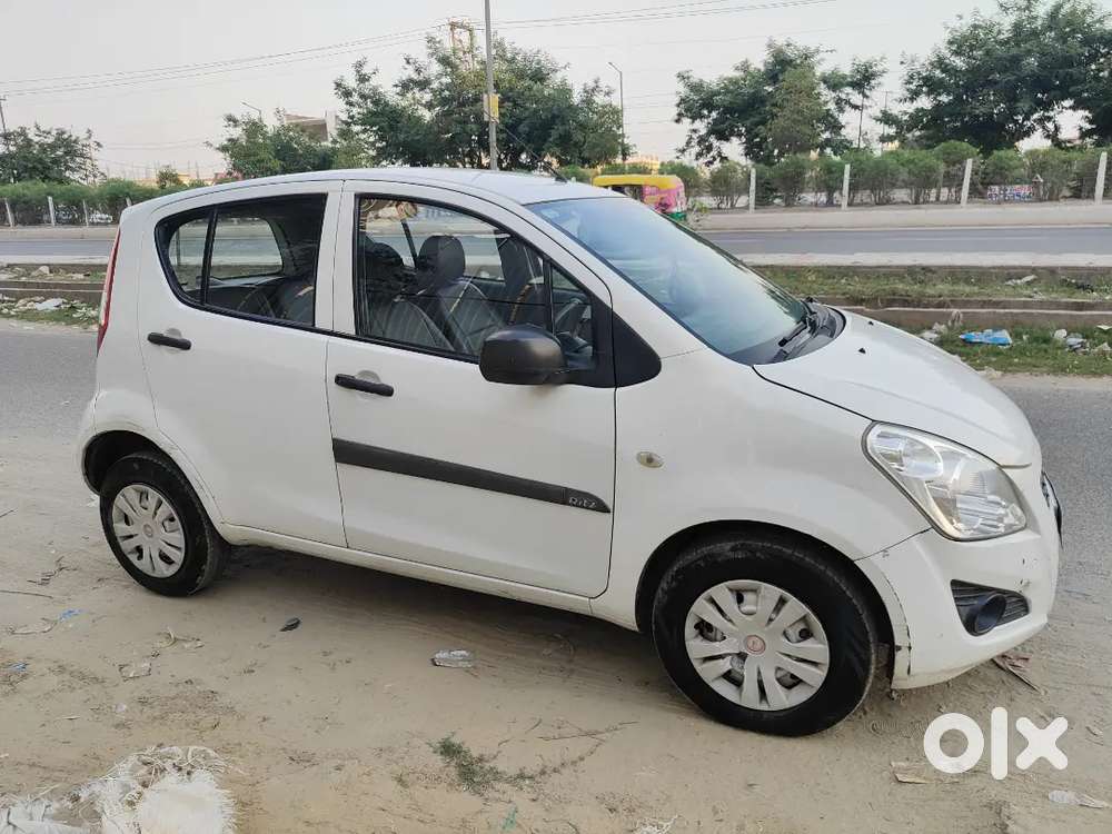 2014 December Maruti Ritz Lxi Manual Car