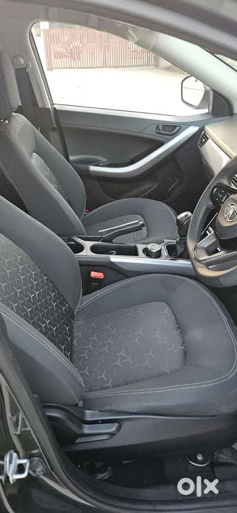 Tata Nexon 1.2 Revotron Xm (s), 2024, Petrol