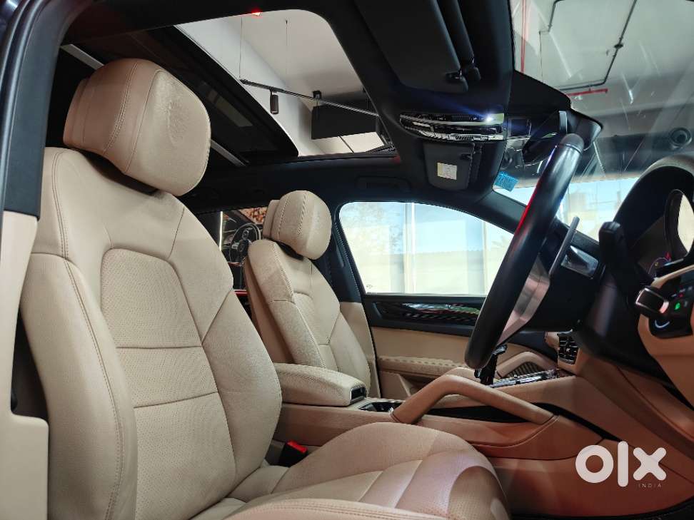 Porsche Cayenne Base, 2022, Petrol