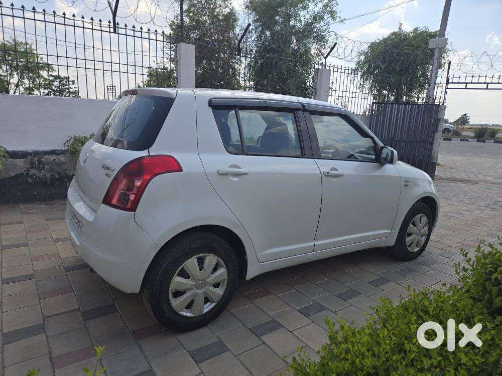 Maruti Suzuki Swift Vdi Bsiii, 2010, Diesel