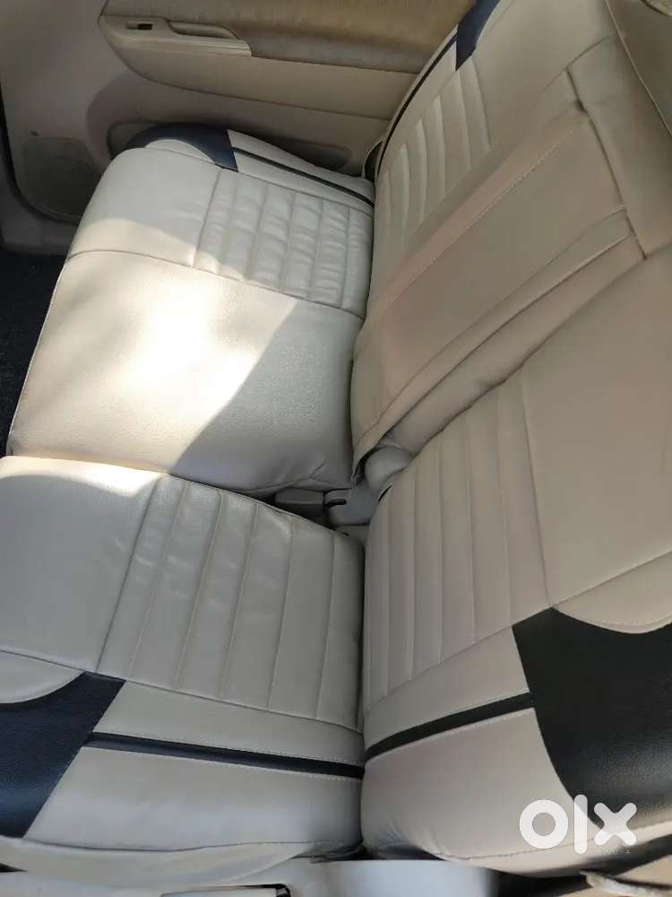 Maruti Suzuki Ertiga Vdi 2012