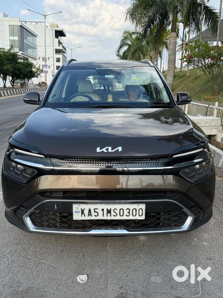 2022 Kia Carens Luxury Plus Diesel
