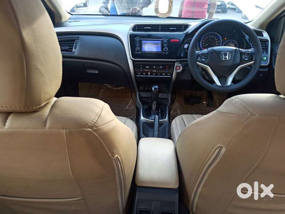 Honda City V At Sunroof I-vtec, 2016, Petrol