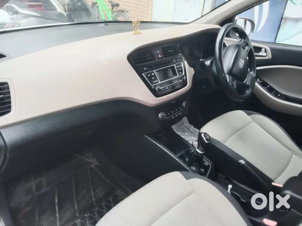 Hyundai Elite I20 2015 Diesel 88000 Km Driven