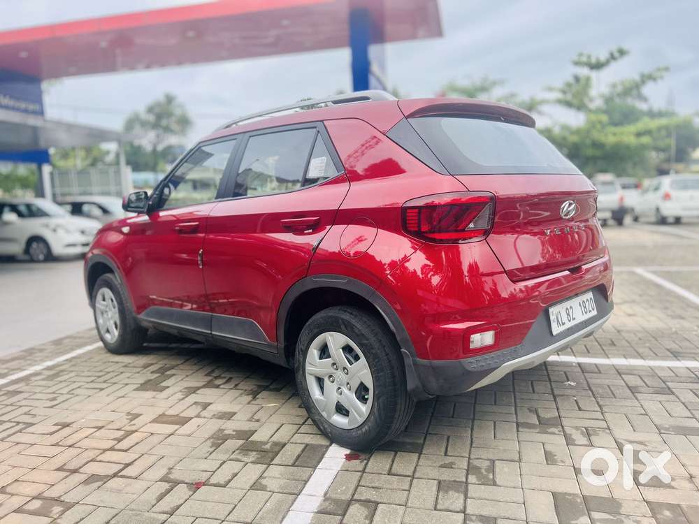 Hyundai Venue S 1.2 Petrol, 2021, Petrol