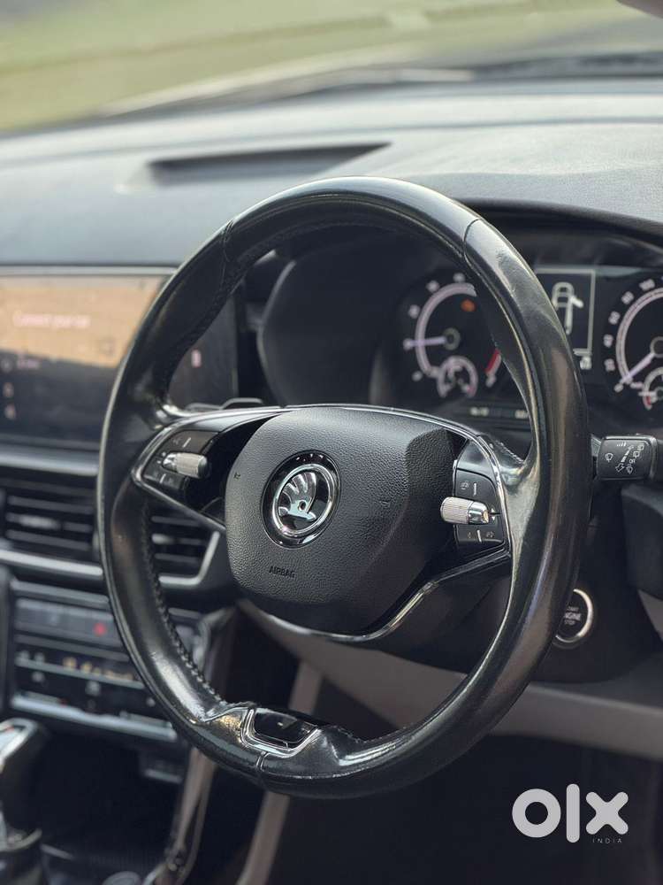Skoda Kushaq 1.0 Tsi Style At, 2021, Petrol