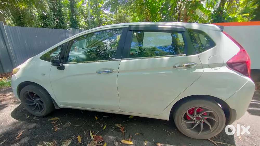 Honda Jazz 2015 Petrol 81000 Km Driven