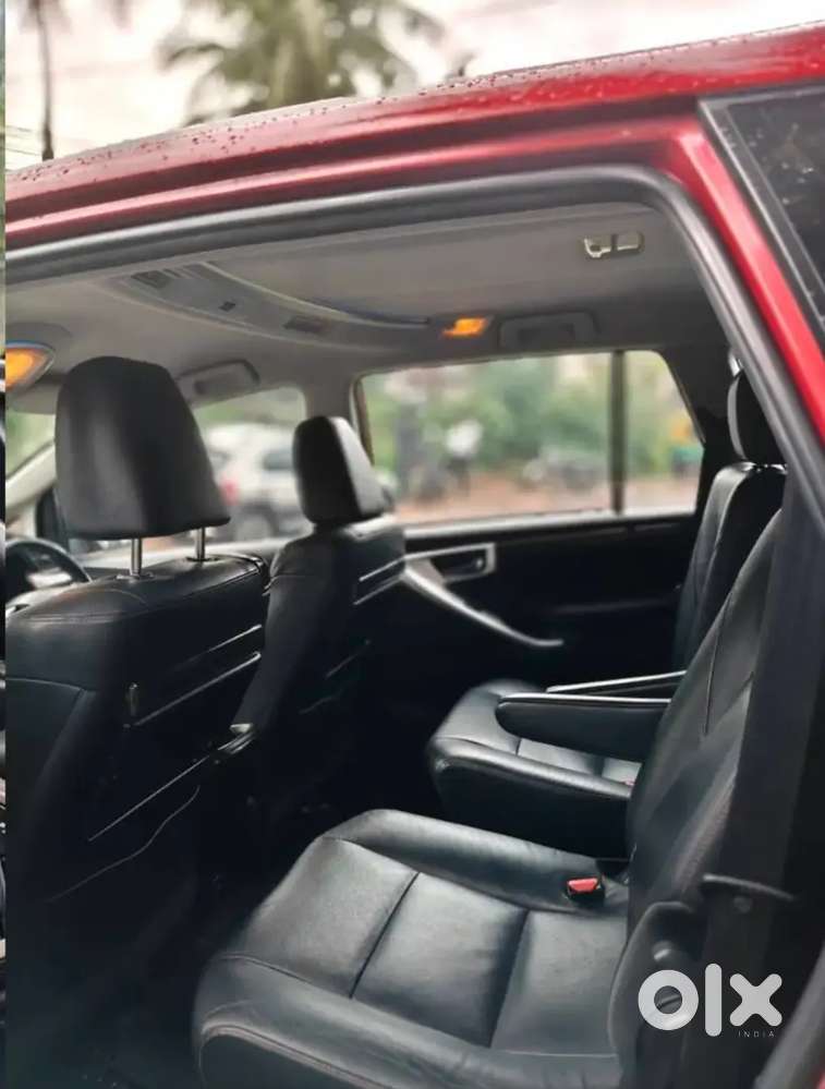 Toyota Innova Crysta 2017